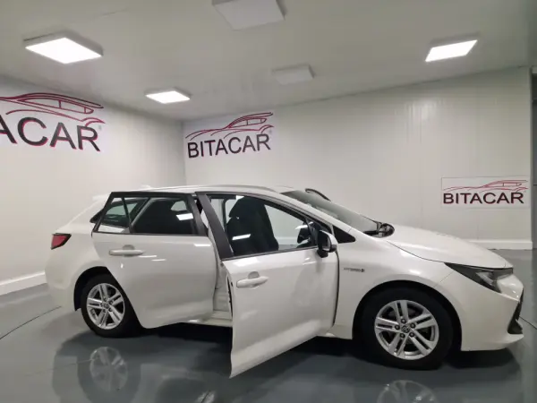 Toyota Corolla Touring Sports 1.8 Hybrid Comfort+P.Sport 11