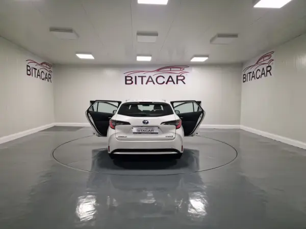 Toyota Corolla Touring Sports 1.8 Hybrid Comfort+P.Sport 31