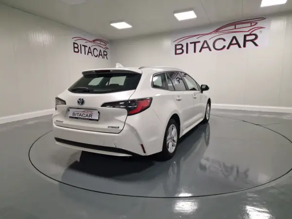 Toyota Corolla Touring Sports 1.8 Hybrid Comfort+P.Sport 33