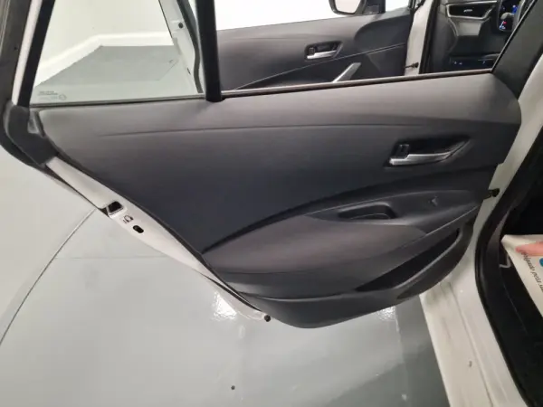 Toyota Corolla Touring Sports 1.8 Hybrid Comfort+P.Sport 41