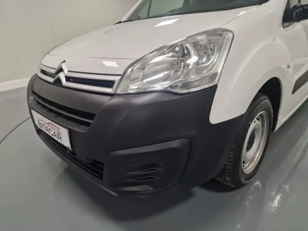 Citroen Berlingo 1.6 BLUEHDI IVA DEDUTIVEL APENAS 15.000KMS 10
