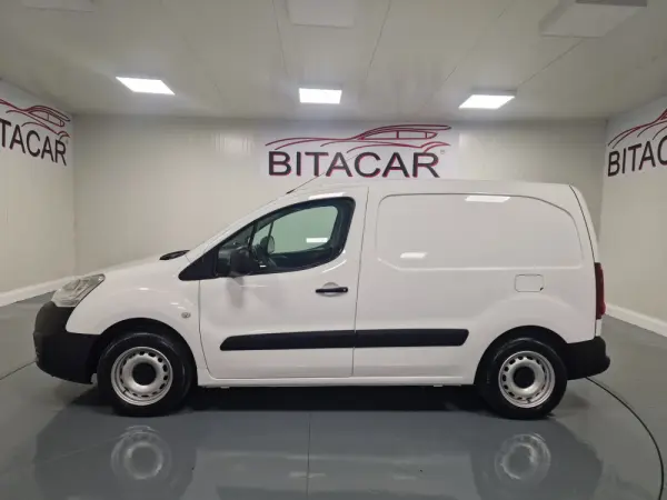Citroen Berlingo 1.6 BLUEHDI IVA DEDUTIVEL APENAS 15.000KMS 14