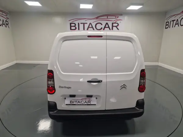 Citroen Berlingo 1.6 BLUEHDI IVA DEDUTIVEL APENAS 15.000KMS 18
