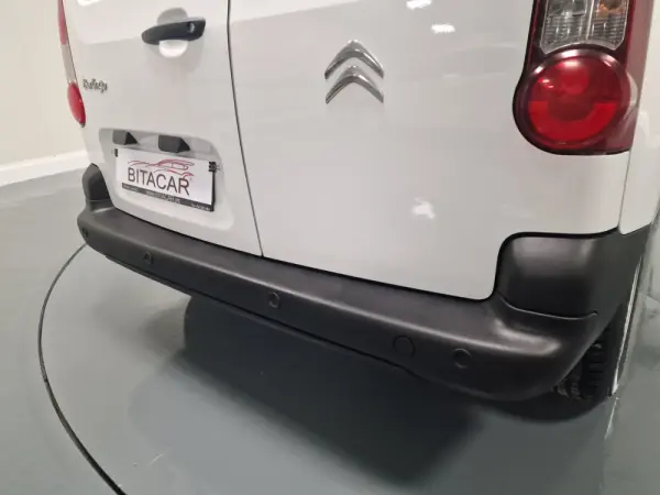 Citroen Berlingo 1.6 BLUEHDI IVA DEDUTIVEL APENAS 15.000KMS 19