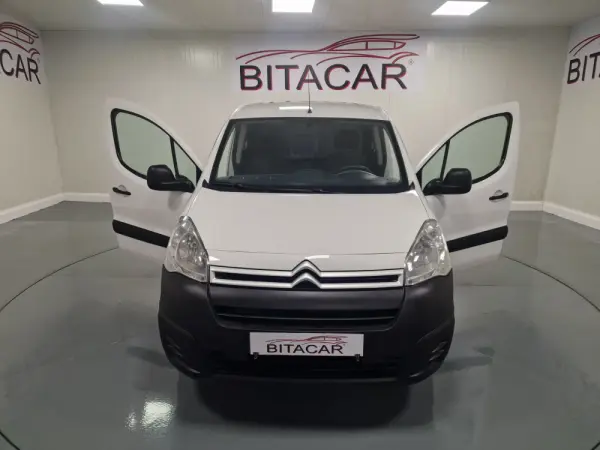 Citroen Berlingo 1.6 BLUEHDI IVA DEDUTIVEL APENAS 15.000KMS 26