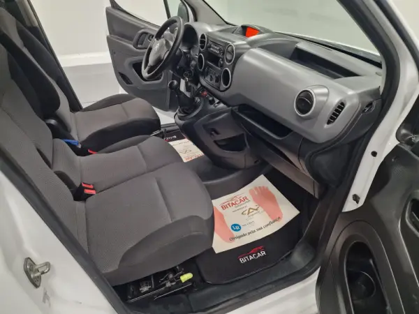 Citroen Berlingo 1.6 BLUEHDI IVA DEDUTIVEL APENAS 15.000KMS 44