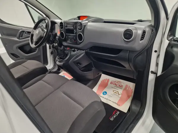 Citroen Berlingo 1.6 BLUEHDI IVA DEDUTIVEL APENAS 15.000KMS 45