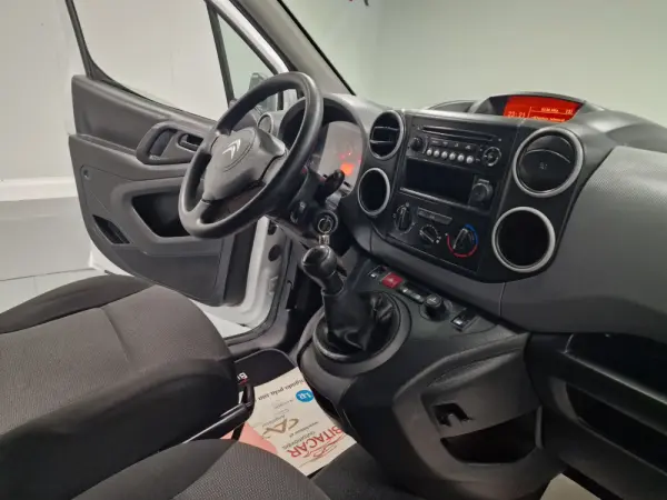 Citroen Berlingo 1.6 BLUEHDI IVA DEDUTIVEL APENAS 15.000KMS 47