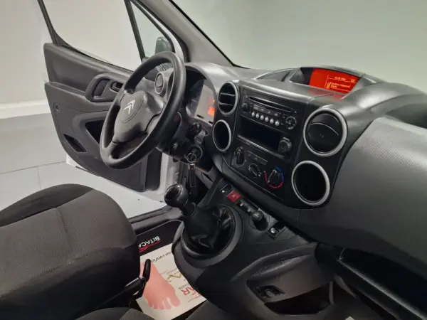 Citroen Berlingo 1.6 BLUEHDI IVA DEDUTIVEL APENAS 15.000KMS 48
