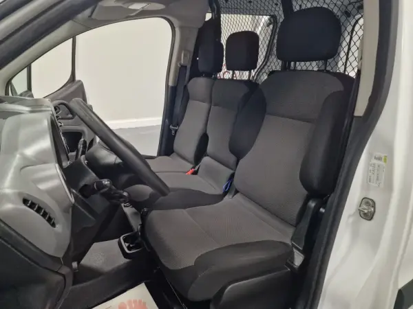 Citroen Berlingo 1.6 BLUEHDI IVA DEDUTIVEL APENAS 15.000KMS 50