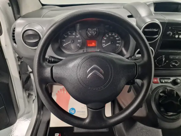 Citroen Berlingo 1.6 BLUEHDI IVA DEDUTIVEL APENAS 15.000KMS 57