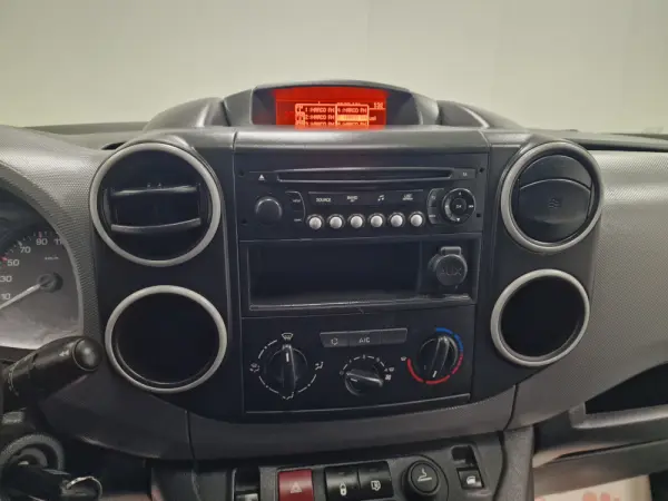 Citroen Berlingo 1.6 BLUEHDI IVA DEDUTIVEL APENAS 15.000KMS 61