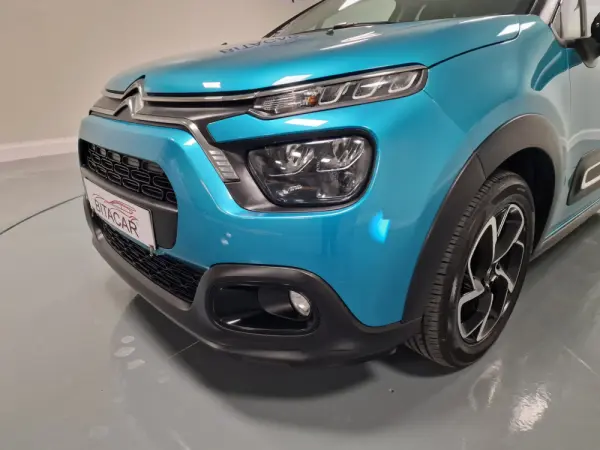 Citroen C3 1.2 PureTech Shine 9