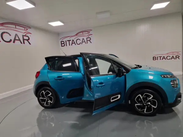 Citroen C3 1.2 PureTech Shine 12
