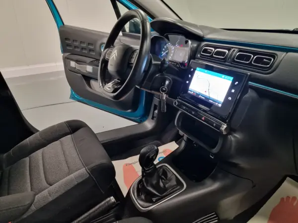 Citroen C3 1.2 PureTech Shine 46