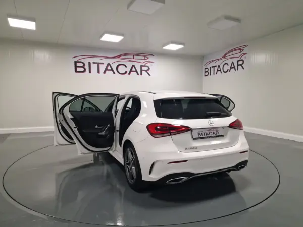 Mercedes-Benz A 180 d AMG Line Aut. 31