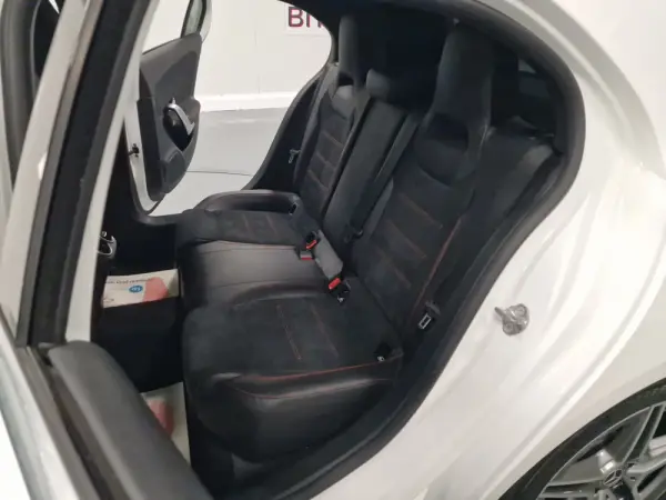 Mercedes-Benz A 180 d AMG Line Aut. 43