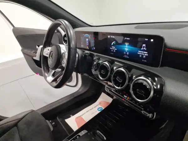Mercedes-Benz A 180 d AMG Line Aut. 61