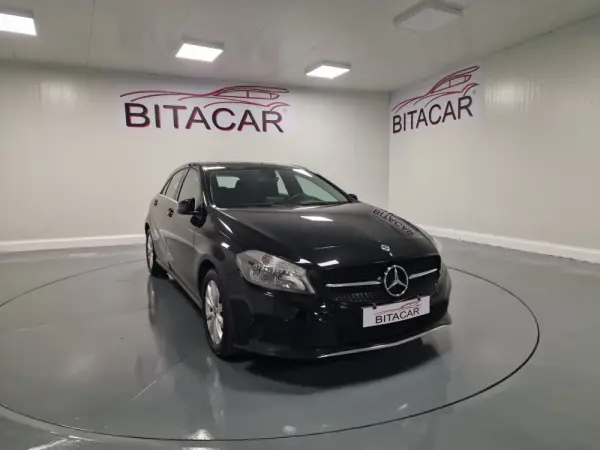 Mercedes-Benz A 180 d Fleet Pack Urban 2