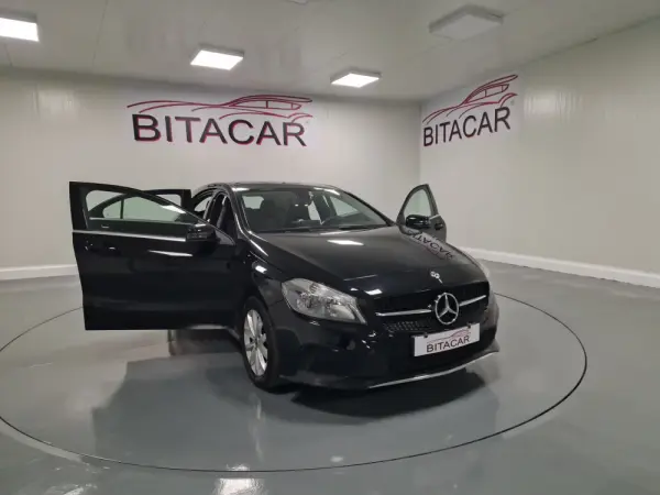 Mercedes-Benz A 180 d Fleet Pack Urban 6
