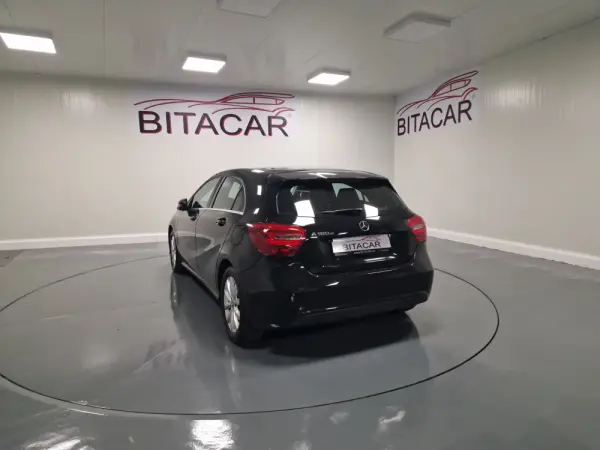 Mercedes-Benz A 180 d Fleet Pack Urban 9