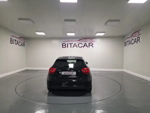 Mercedes-Benz A 180 d Fleet Pack Urban 10