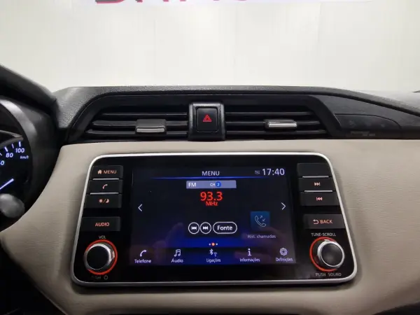 Nissan Micra 1.0 IG-T N-Connecta 82