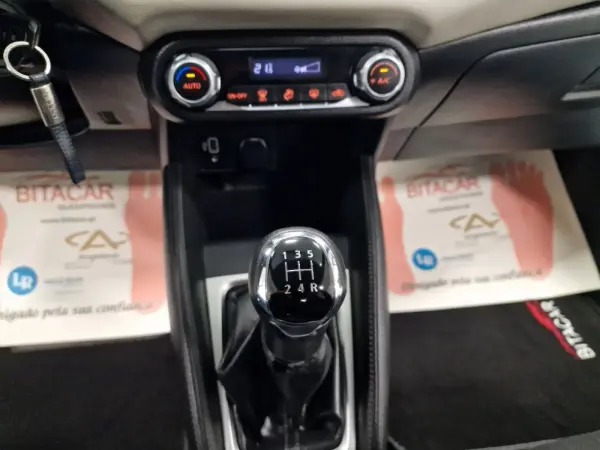 Nissan Micra 1.0 IG-T N-Connecta 90