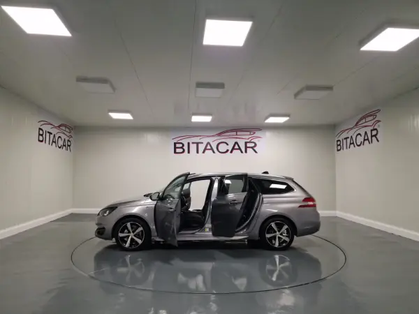 Peugeot 308 SW 1.6 BlueHDi GT Line 24
