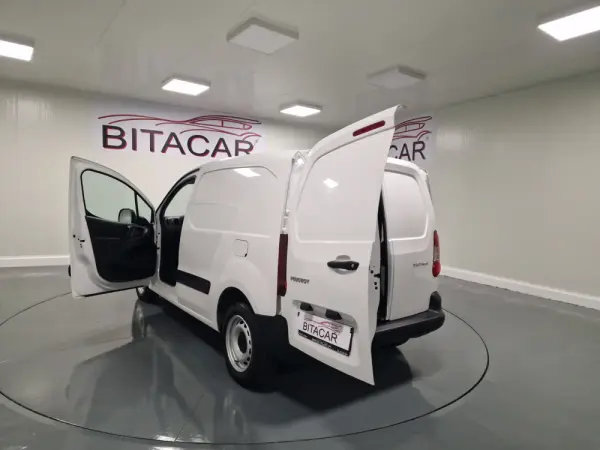 Peugeot Partner 1.6 BlueHDi L1 Premium 3L 32