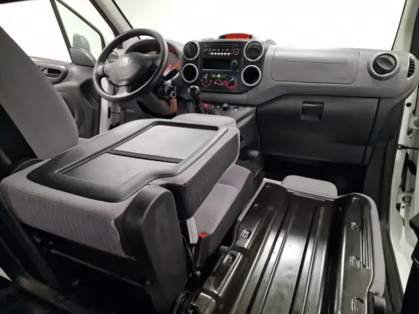 Peugeot Partner 1.6 BlueHDi L1 Premium 3L 38