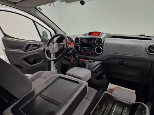 Peugeot Partner 1.6 BlueHDi L1 Premium 3L 39