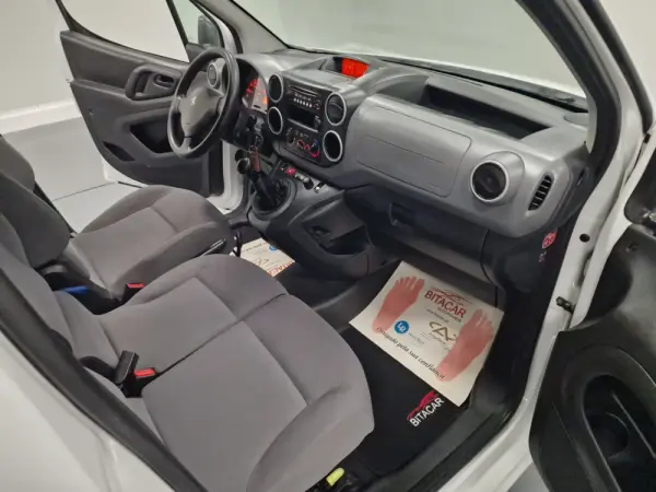 Peugeot Partner 1.6 BlueHDi L1 Premium 3L 46