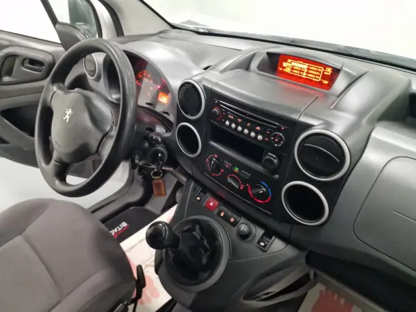 Peugeot Partner 1.6 BlueHDi L1 Premium 3L 51