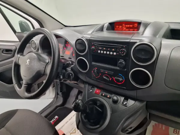 Peugeot Partner 1.6 BLUEHDI  IVA DEDUTIVEL 9