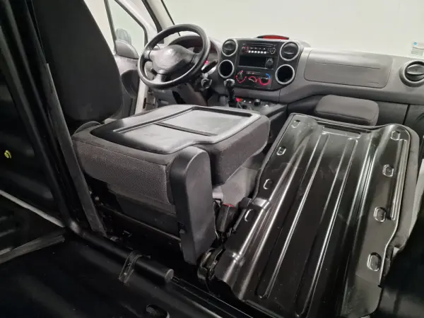 Peugeot Partner 1.6 BLUEHDI  IVA DEDUTIVEL 12