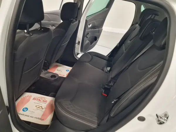 Renault Clio 1.5 dCi Limited 39