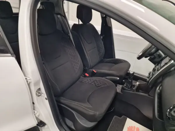 Renault Clio 1.5 dCi Limited 48