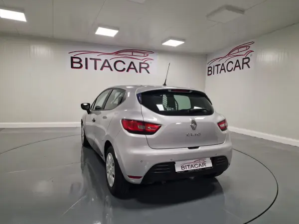 Renault Clio 1.5 dCi Zen IVA DEDUTIVEL 16