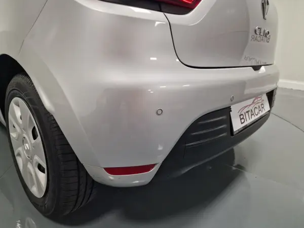 Renault Clio 1.5 dCi Zen IVA DEDUTIVEL 17