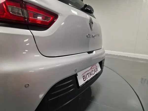 Renault Clio 1.5 dCi Zen IVA DEDUTIVEL 18