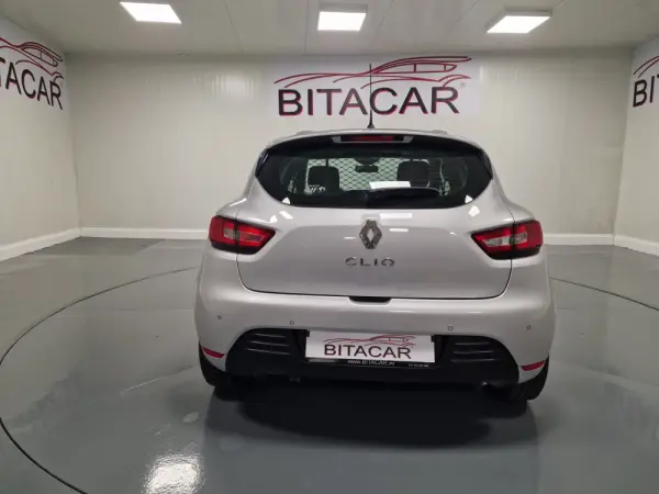 Renault Clio 1.5 dCi Zen IVA DEDUTIVEL 19