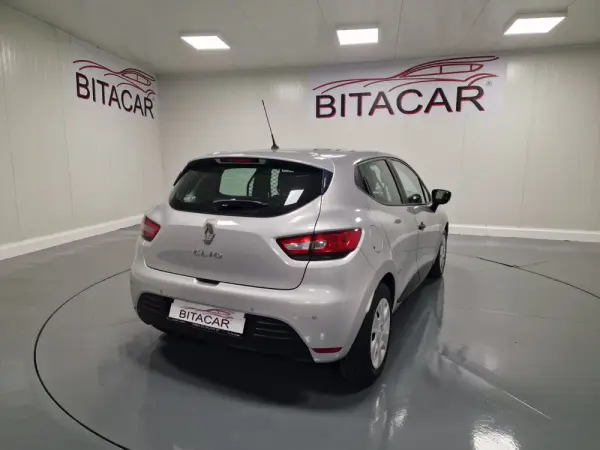 Renault Clio 1.5 dCi Zen IVA DEDUTIVEL 25