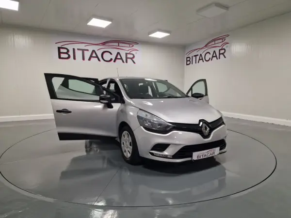 Renault Clio 1.5 dCi Zen IVA DEDUTIVEL 28