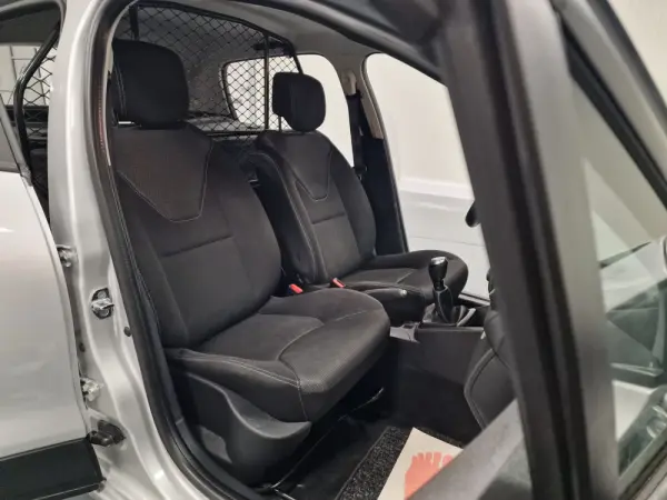 Renault Clio 1.5 dCi Zen IVA DEDUTIVEL 51