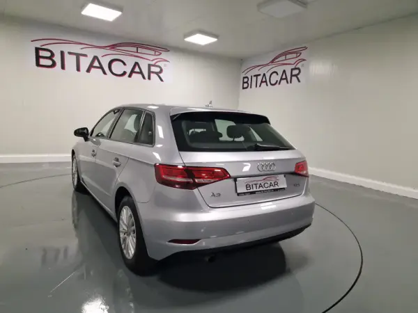 Audi A3 Sportback 1.6 TDI Design 18