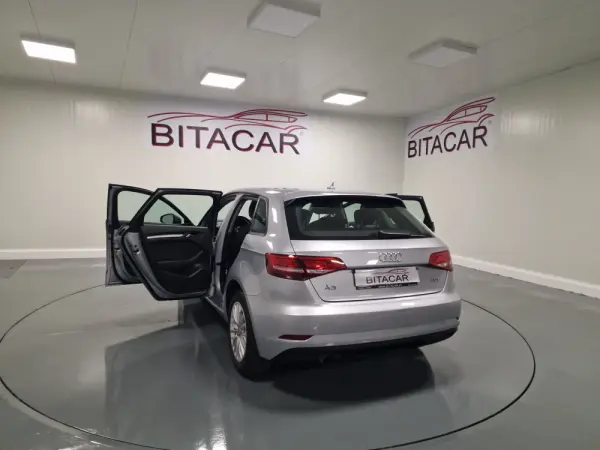 Audi A3 Sportback 1.6 TDI Design 23