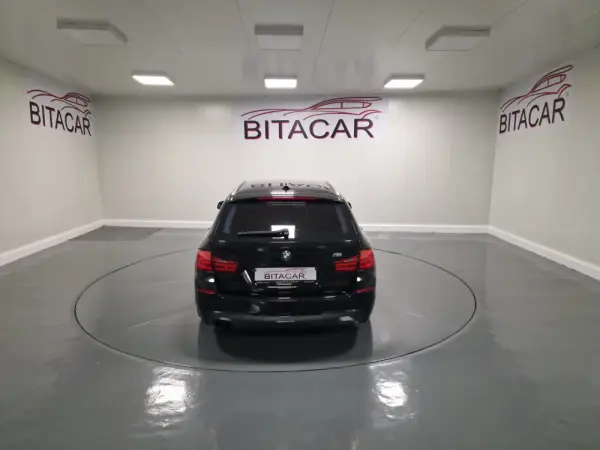 BMW 520 D LINE SPORT 18