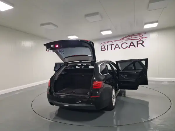 BMW 520 D LINE SPORT 42