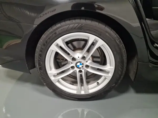 BMW 520 D LINE SPORT 51